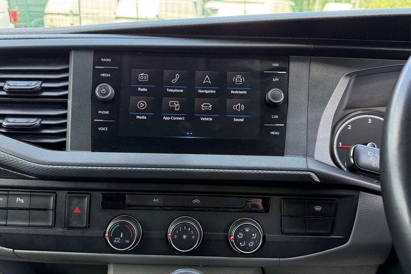 Used Volkswagen Transporter 2024 for sale - 76670333: Photo 11