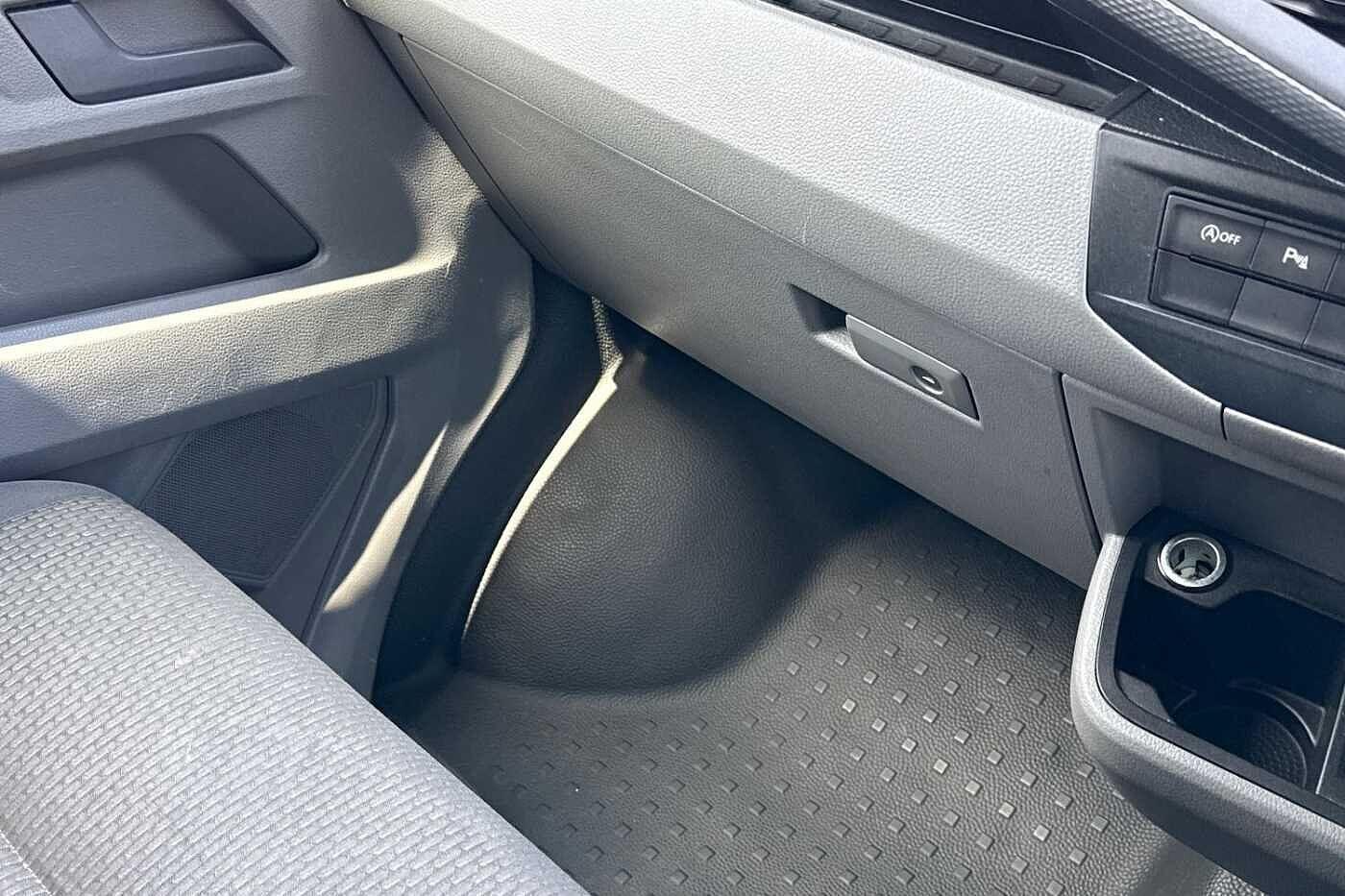 Used Volkswagen Transporter 2024 for sale - 76670333: Photo 14