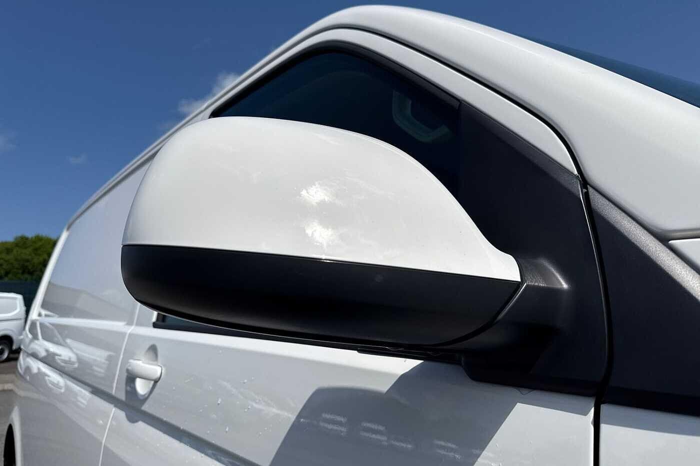 Used Volkswagen Transporter 2024 for sale - 76670333: Photo 24