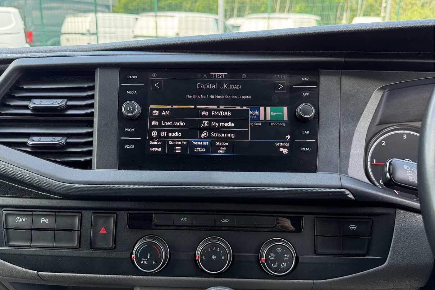 Used Volkswagen Transporter 2024 for sale - 76670333: Photo 40