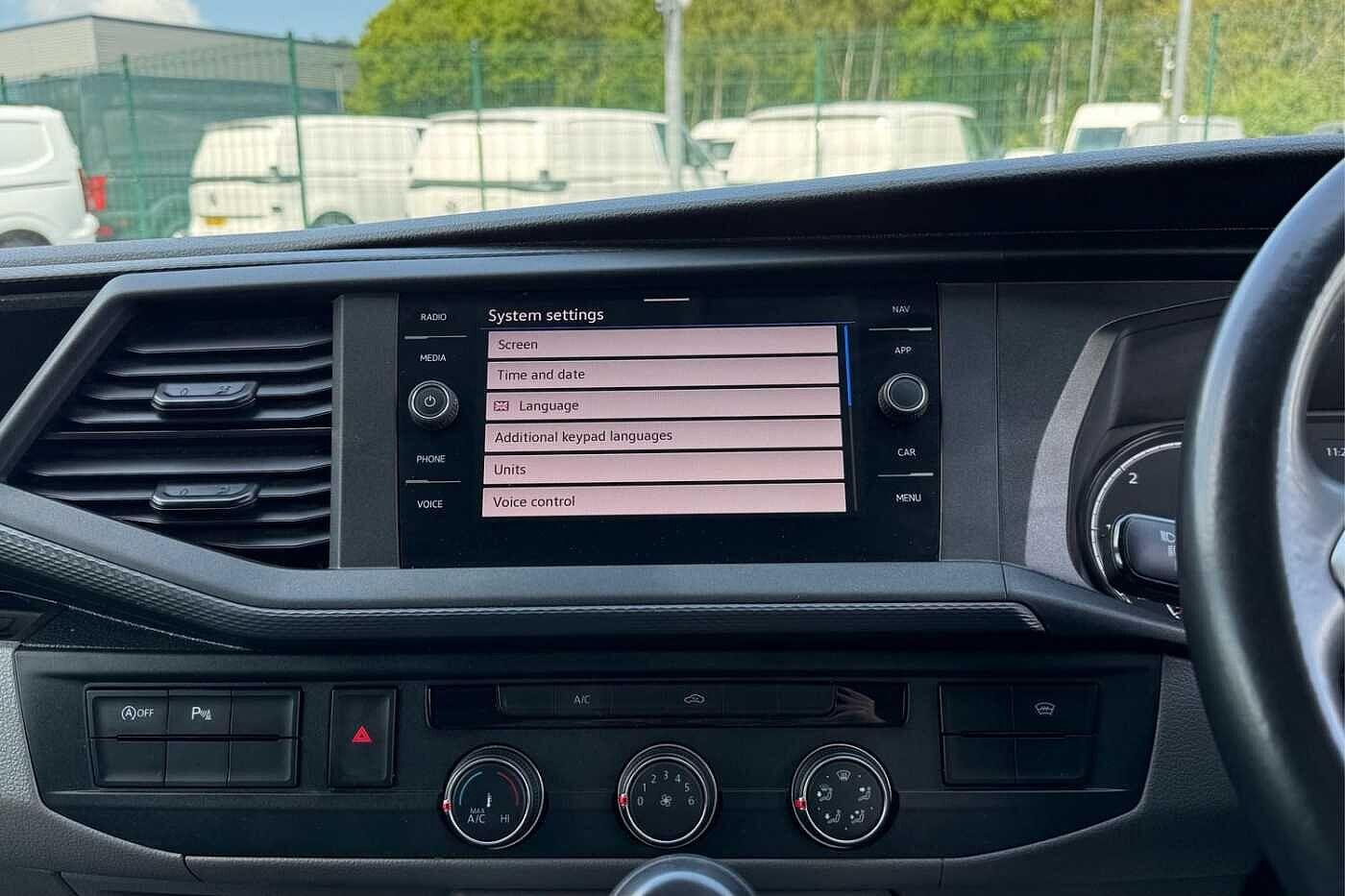 Used Volkswagen Transporter 2024 for sale - 76670333: Photo 48