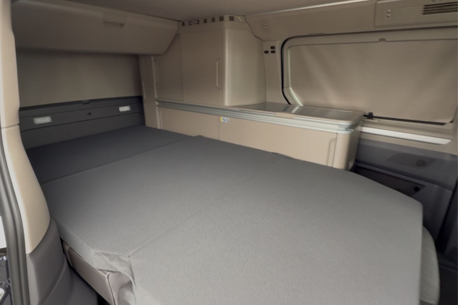 Used Volkswagen California 2025 for sale - 77095845: Photo 38