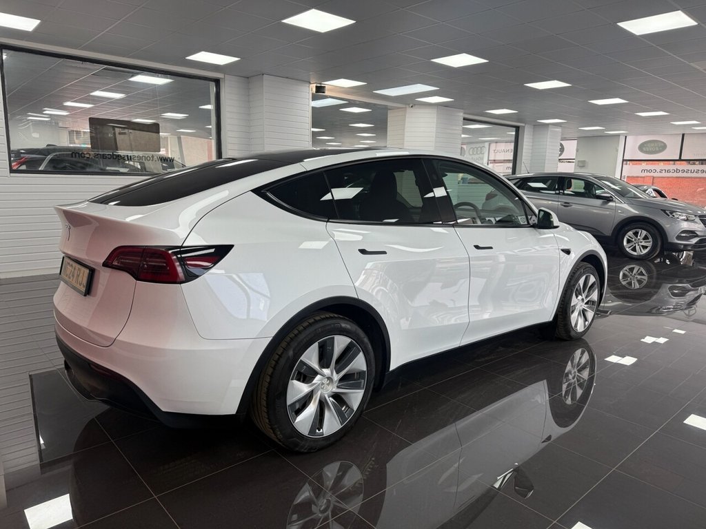 Used Tesla Model Y 2024 for sale - 78096758: Photo 2