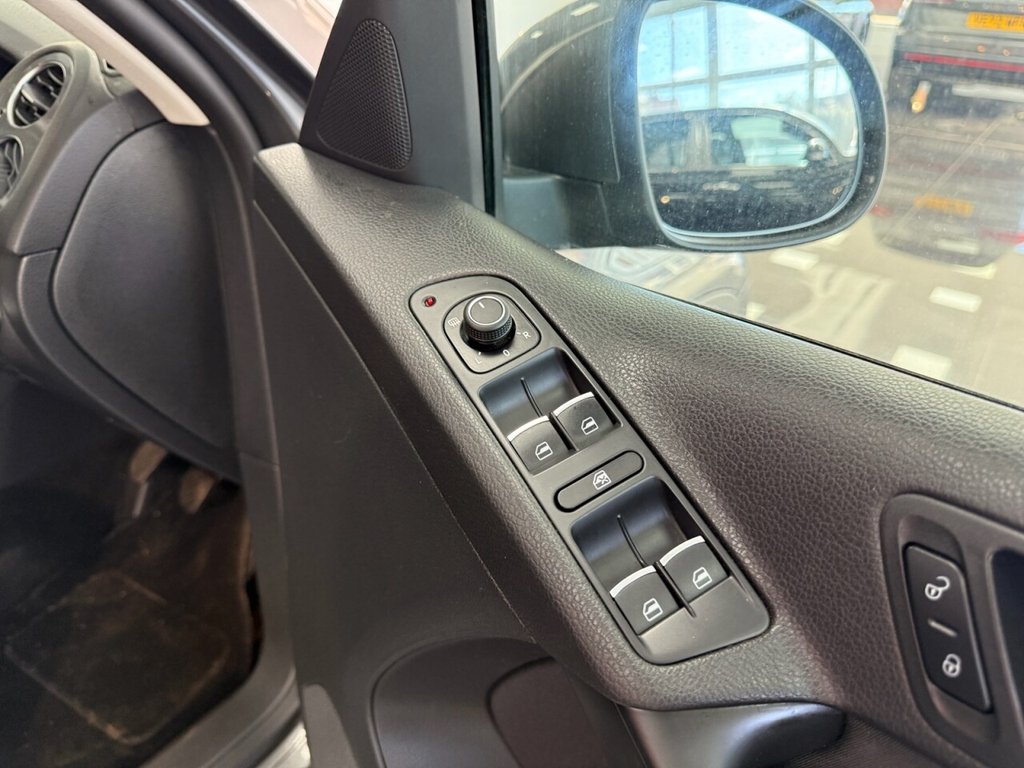 Used Volkswagen Tiguan 2015 for sale - 77936215: Photo 24