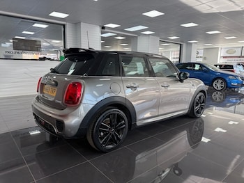 Used MINI Hatch 2019 for sale - 79618909: Photo