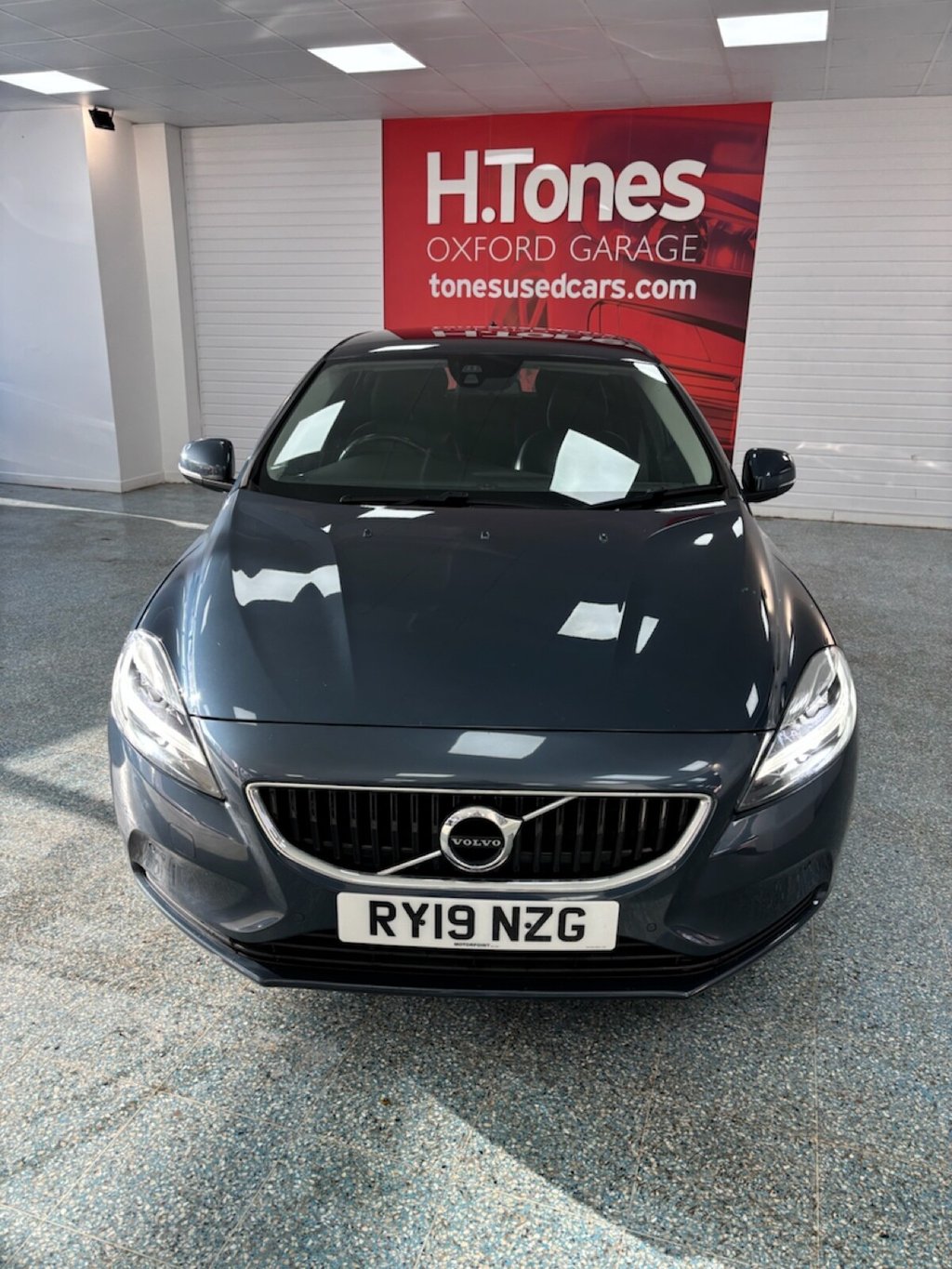 Used Volvo V40 2019 for sale - 77263556: Photo 13
