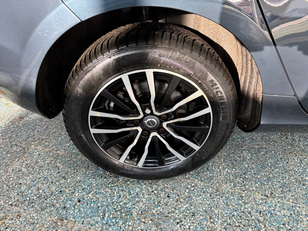 Used Volvo V40 2019 for sale - 77263556: Photo 15