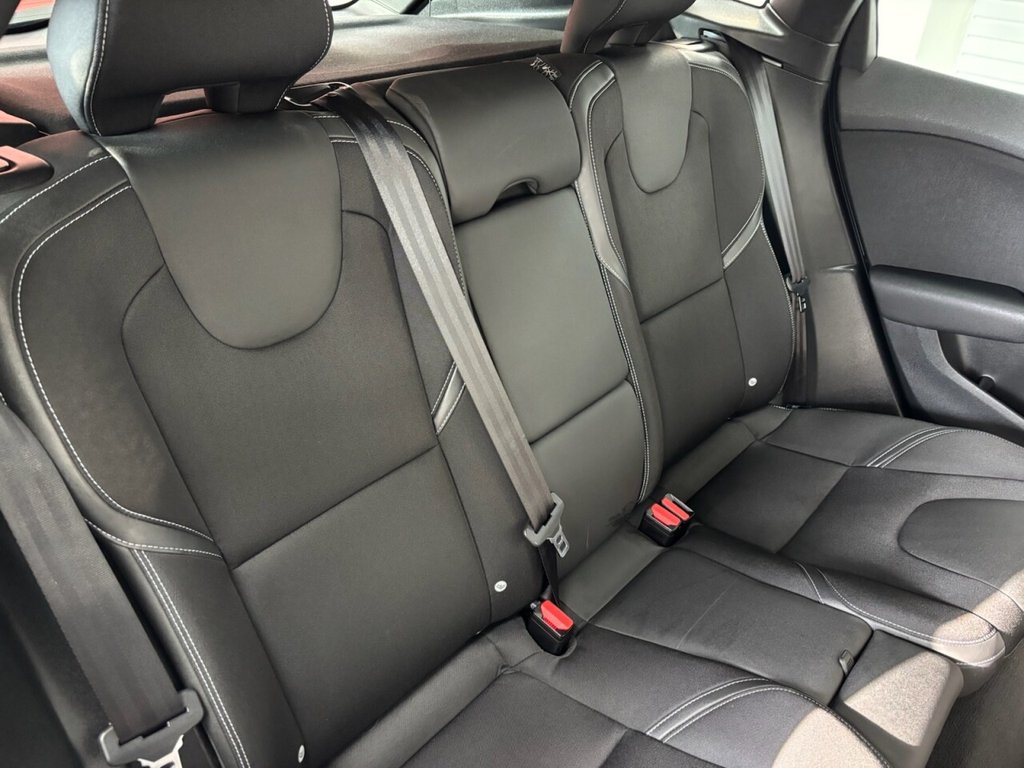 Used Volvo V40 2019 for sale - 77263556: Photo 27