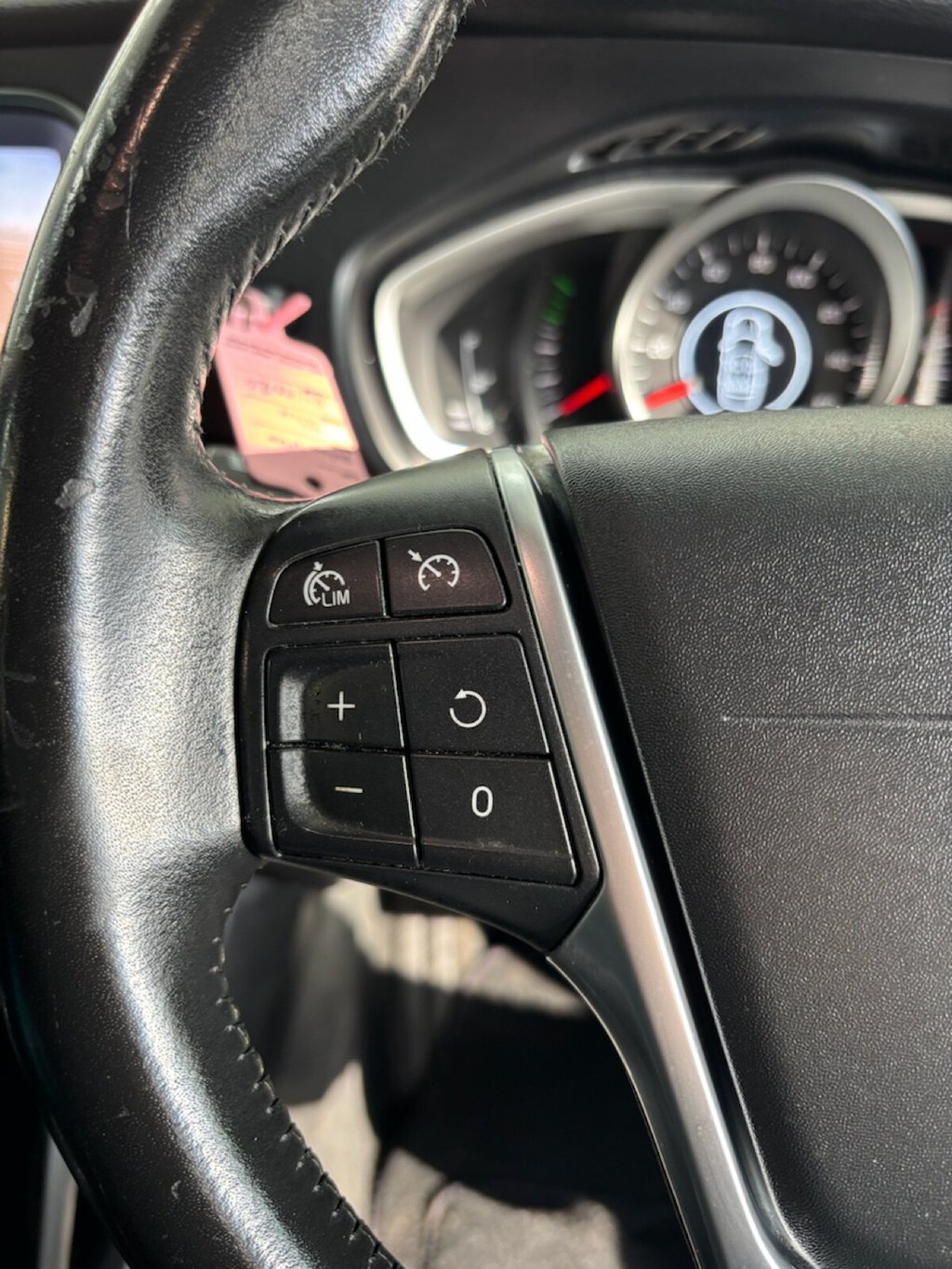 Used Volvo V40 2019 for sale - 77263556: Photo 44