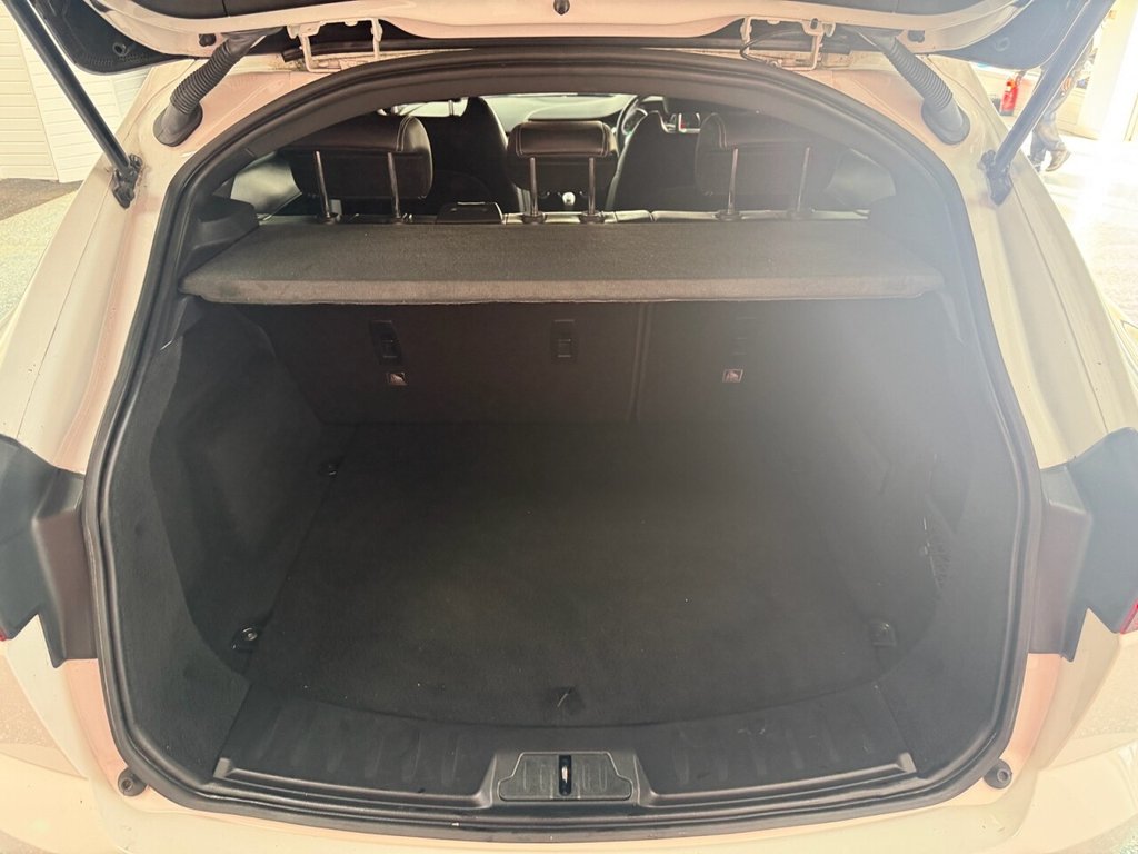 Used Jaguar E-Pace 2018 for sale - 76776713: Photo 11