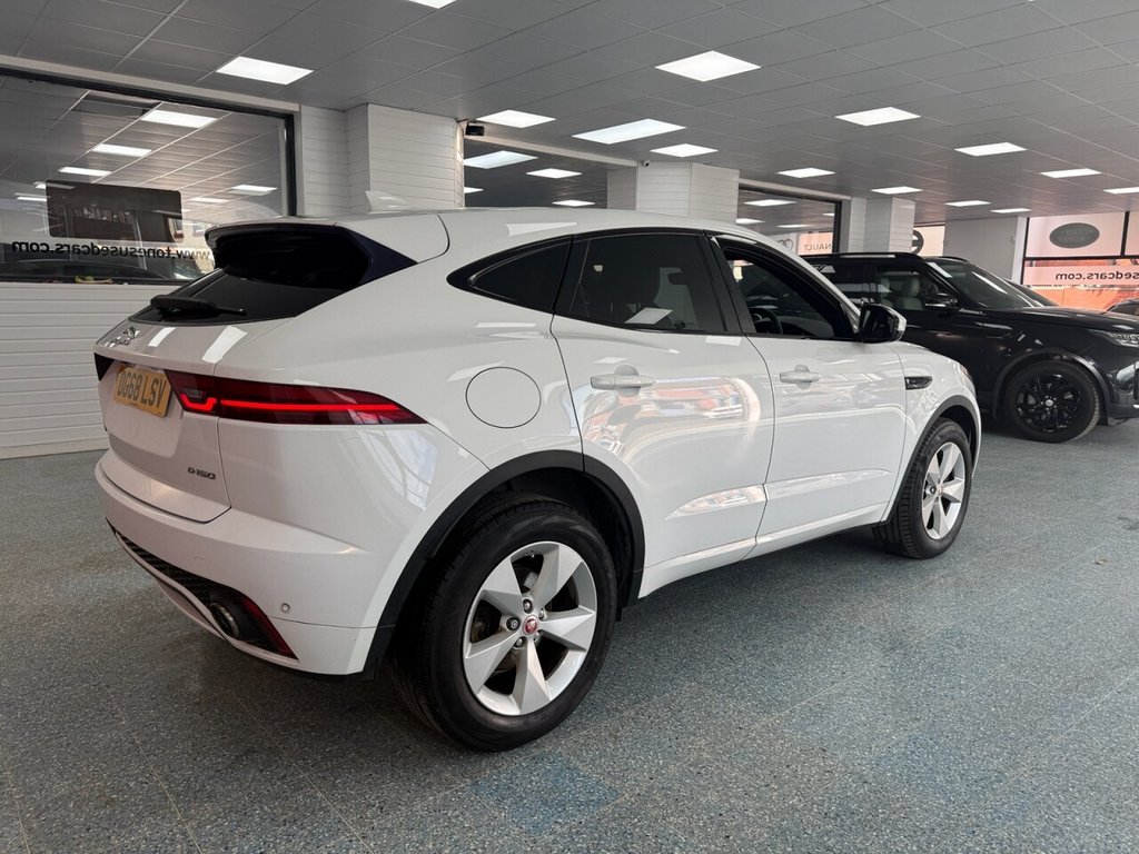 Used Jaguar E-Pace 2018 for sale - 76776713: Photo 2