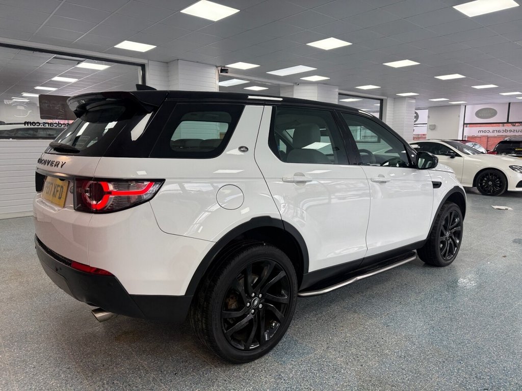 Used Land Rover Discovery Sport 2017 for sale - 77139347: Photo 2