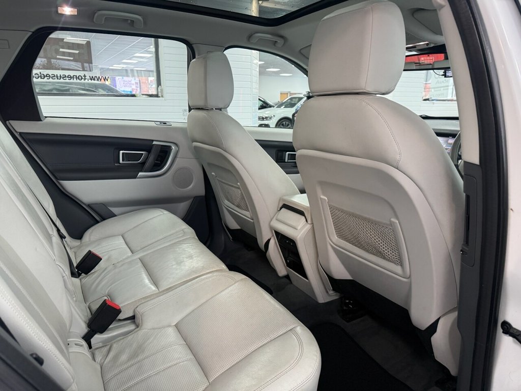 Used Land Rover Discovery Sport 2017 for sale - 77139347: Photo 5