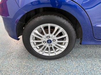 Used Ford Ka+ 2018 for sale - 76776566: Photo