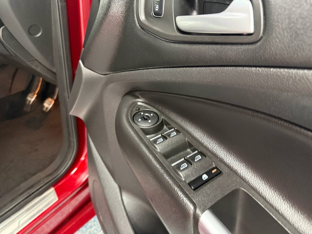 Used Ford Kuga 2017 for sale - 77534077: Photo 26