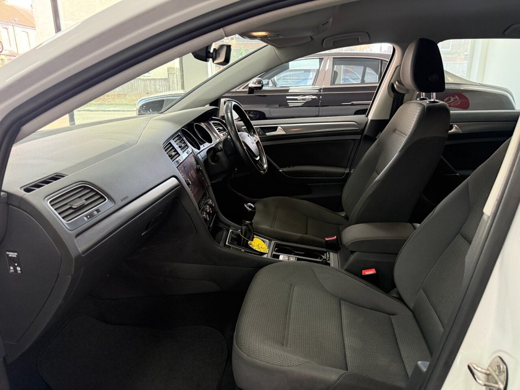 Used Volkswagen Golf 2018 for sale - 77952490: Photo 13