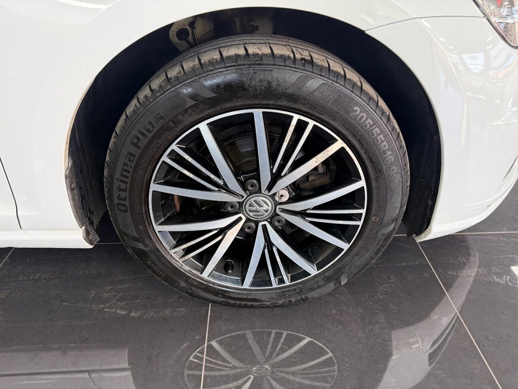 Used Volkswagen Golf 2018 for sale - 77952490: Photo 18