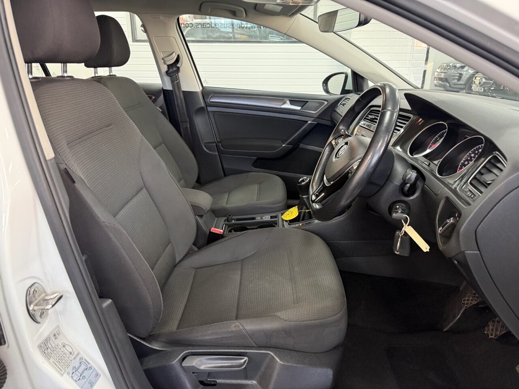 Used Volkswagen Golf 2018 for sale - 77952490: Photo 20