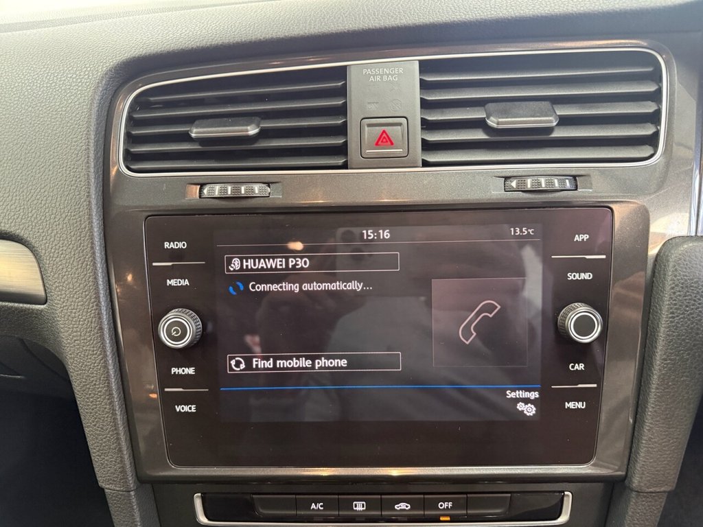 Used Volkswagen Golf 2018 for sale - 77952490: Photo 31