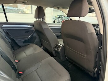 Used Volkswagen Golf 2018 for sale - 77952490: Photo