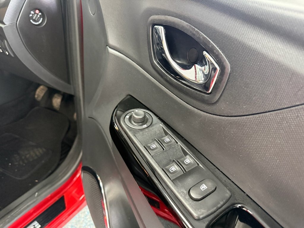 Used Renault Captur 2015 for sale - 77608482: Photo 26