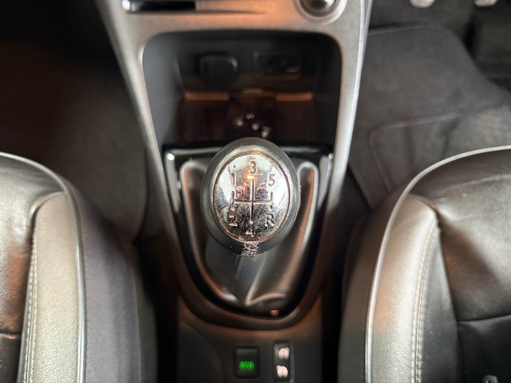 Used Renault Captur 2015 for sale - 77608482: Photo 36