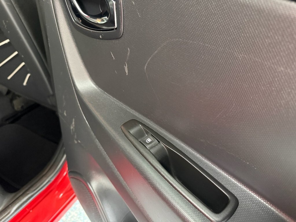 Used Renault Captur 2015 for sale - 77608482: Photo 6