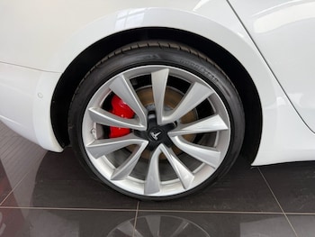 Used Tesla Model 3 2019 for sale - 79046728: Photo