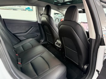 Used Tesla Model 3 2019 for sale - 79046728: Photo
