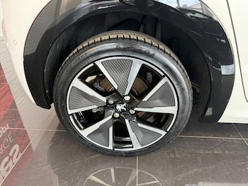 Used Peugeot 208 2020 for sale - 78632360: Photo