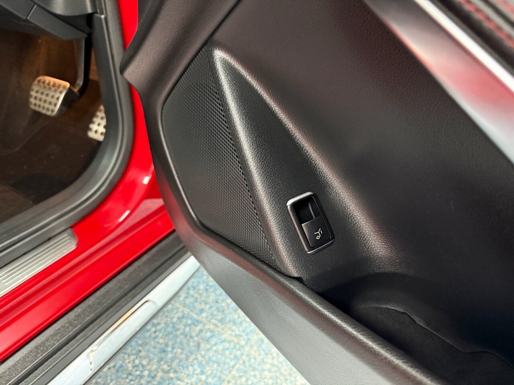 Used Mercedes-Benz GLA 2018 for sale - 76776569: Photo 29