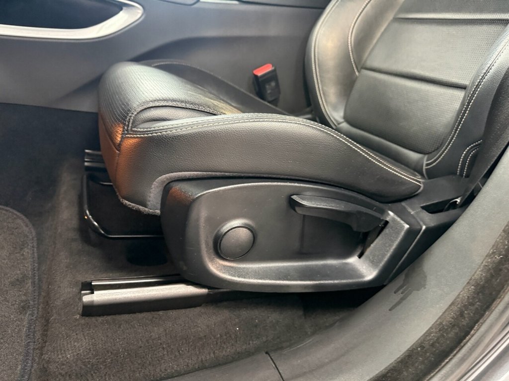 Used Jaguar F-Pace 2017 for sale - 77850337: Photo 18