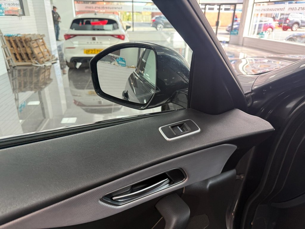 Used Jaguar F-Pace 2017 for sale - 77850337: Photo 19