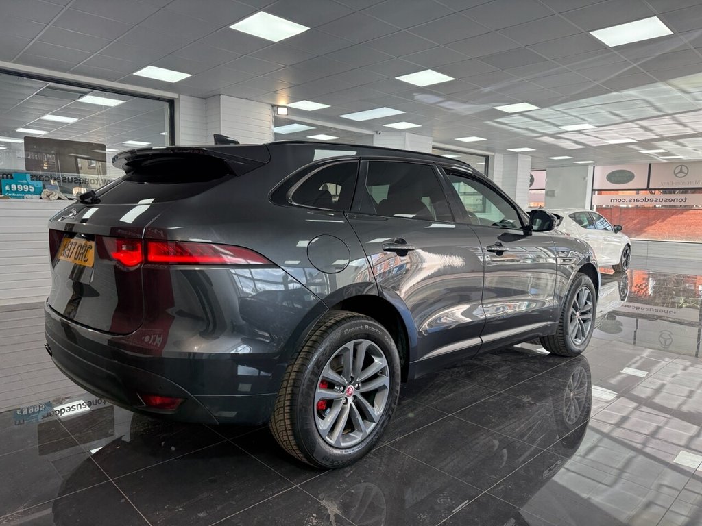 Used Jaguar F-Pace 2017 for sale - 77850337: Photo 2