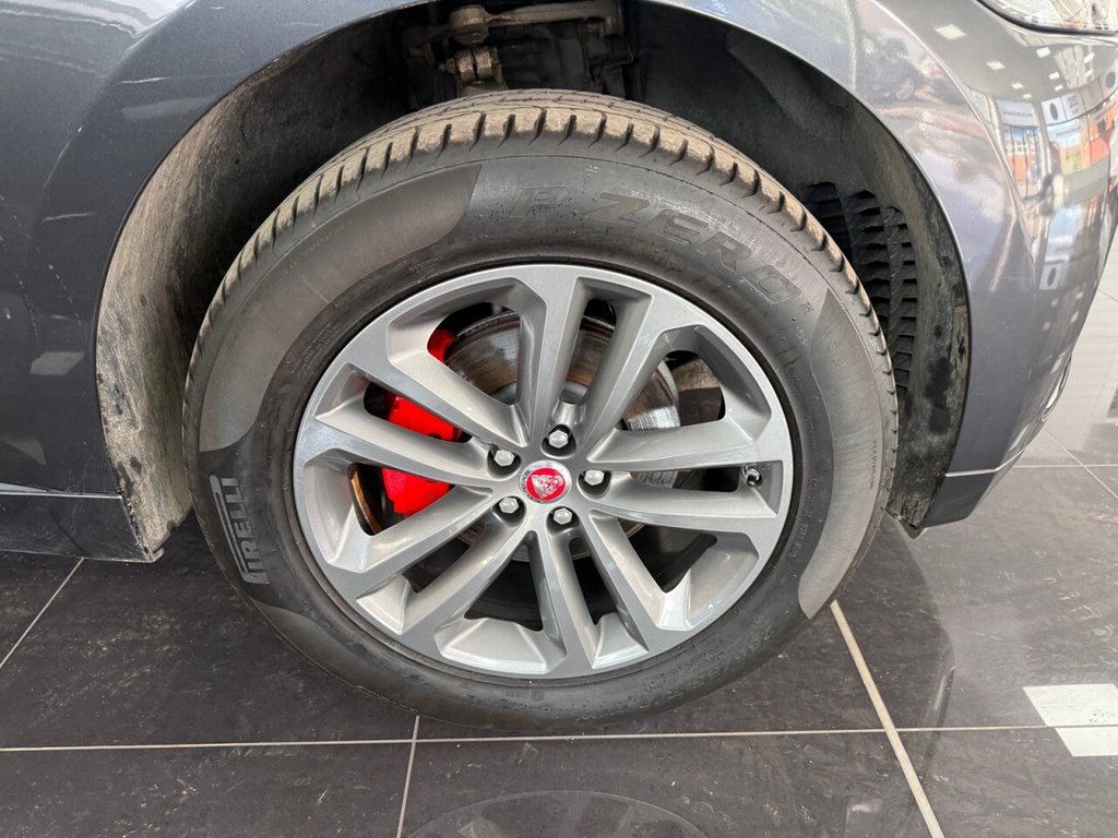 Used Jaguar F-Pace 2017 for sale - 77850337: Photo 25