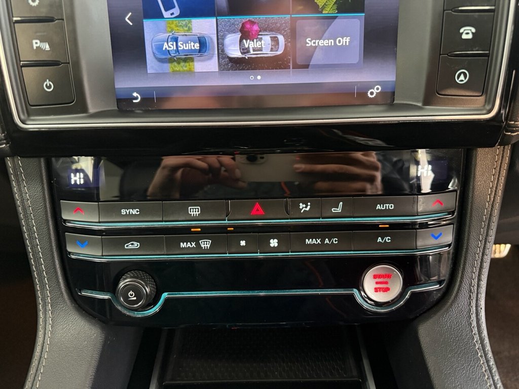 Used Jaguar F-Pace 2017 for sale - 77850337: Photo 42