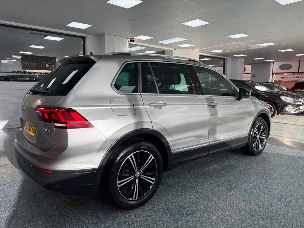Used Volkswagen Tiguan 2017 for sale - 76962123: Photo 2