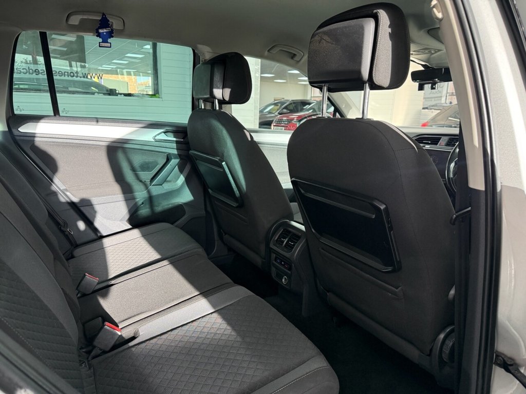 Used Volkswagen Tiguan 2017 for sale - 76962123: Photo 4