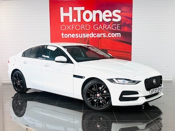 Used Jaguar XE 2020 for sale - 78544397: Photo