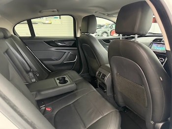 Used Jaguar XE 2020 for sale - 78544397: Photo