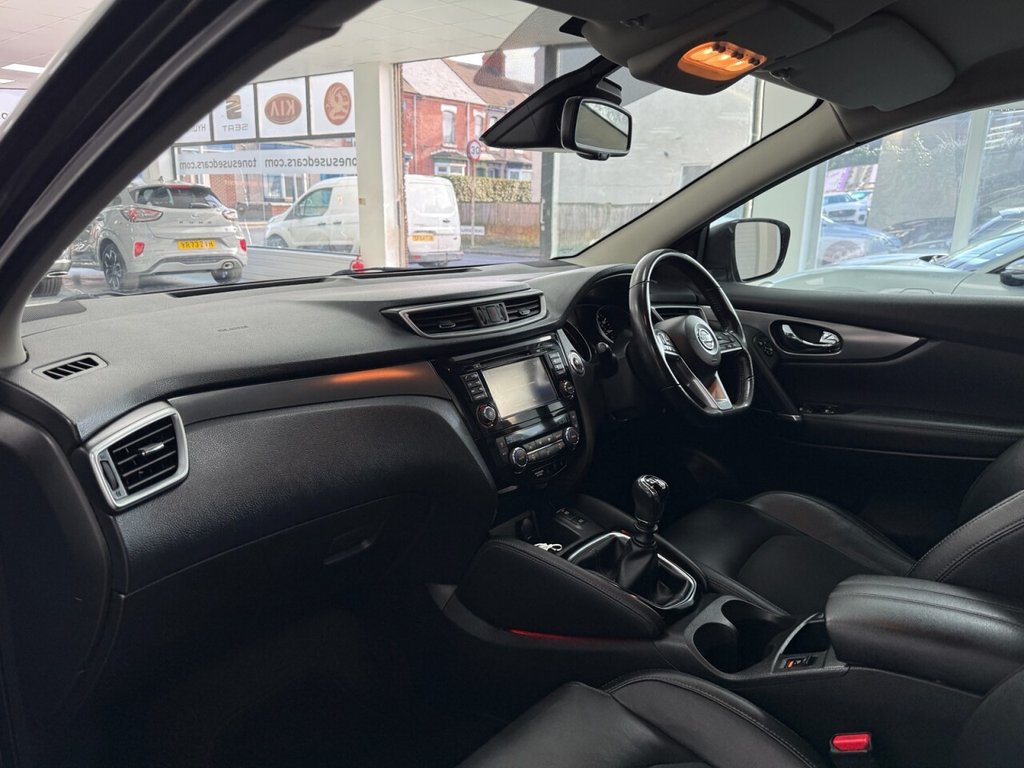 Used Nissan Qashqai 2017 for sale - 77572277: Photo 14