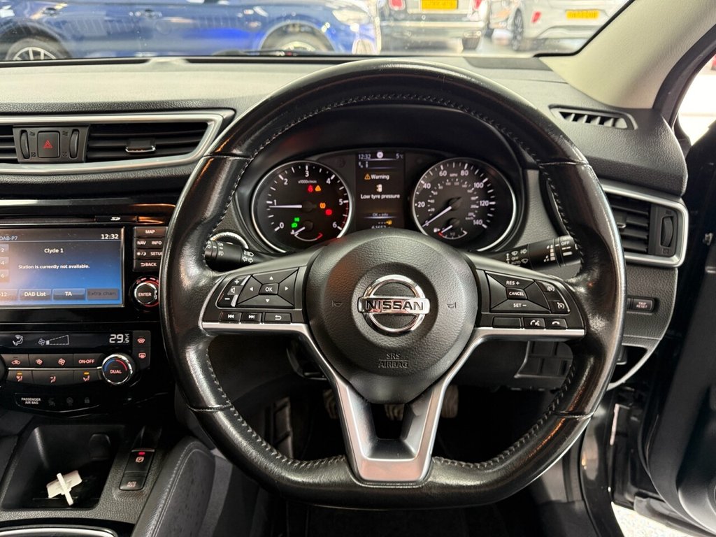 Used Nissan Qashqai 2017 for sale - 77572277: Photo 31