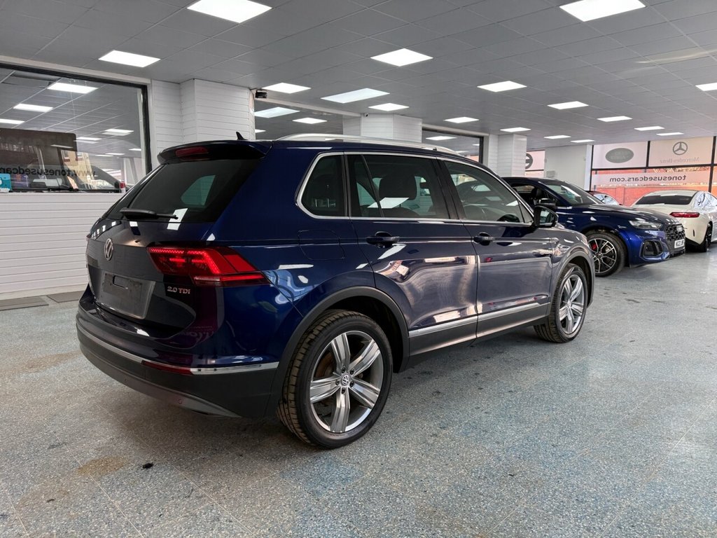 Used Volkswagen Tiguan 2017 for sale - 77609322: Photo 2