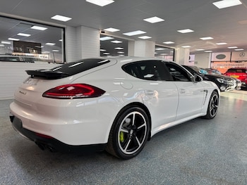 Used Porsche Panamera 2016 for sale - 76883354: Photo