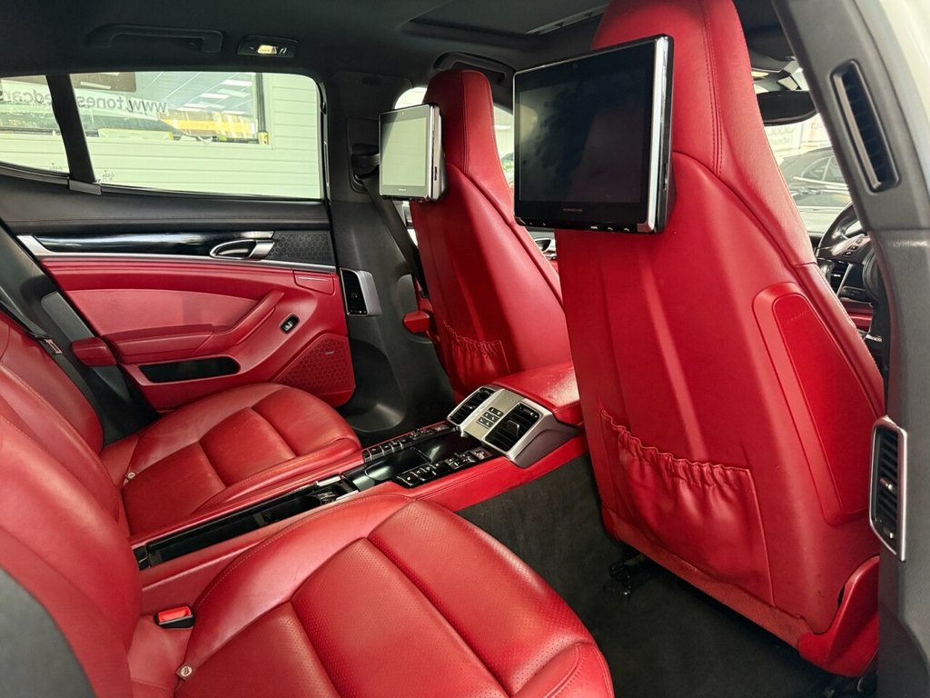 Used Porsche Panamera 2016 for sale - 76883354: Photo 4