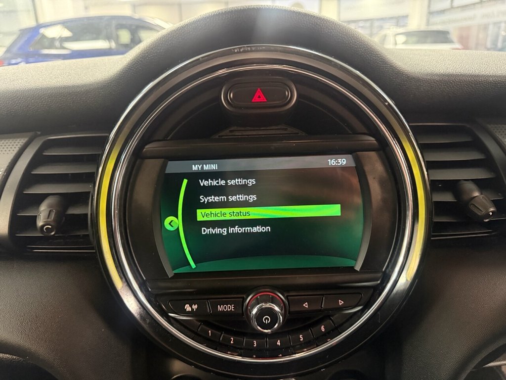 Used MINI Hatch 2018 for sale - 77534668: Photo 31