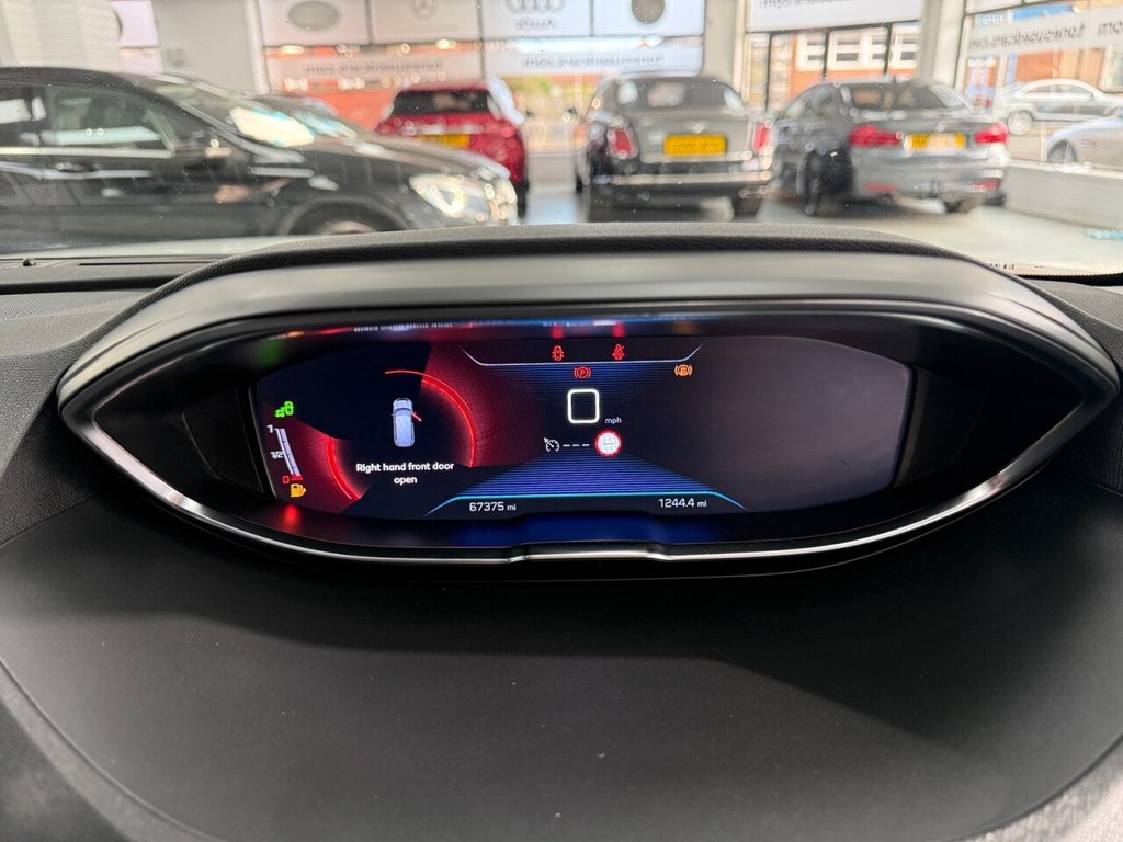 Used Peugeot 5008 2019 for sale - 77327885: Photo 32