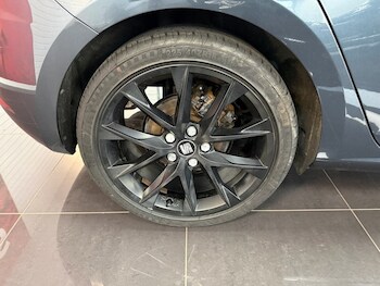 Used SEAT Leon 2019 for sale - 78819402: Photo