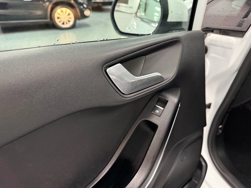 Used Ford Fiesta 2017 for sale - 76783835: Photo 12