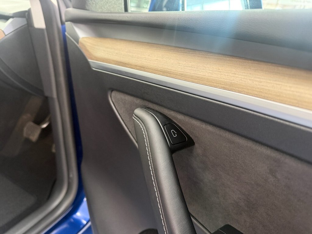 Used Tesla Model Y 2023 for sale - 77212525: Photo 30